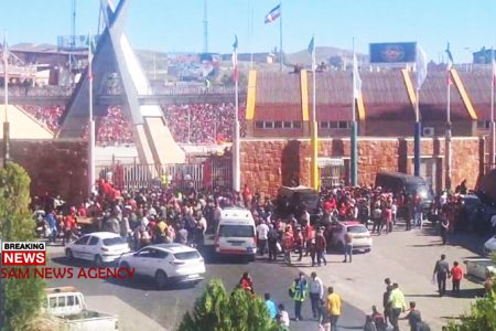 سیل جمعیت در تپه‌های اطراف یادگار امام