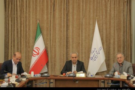 دستگاه های اجرایی استان موظف به بسترسازی برای تسریع در احداث نیروگاه های خورشیدی هستند 