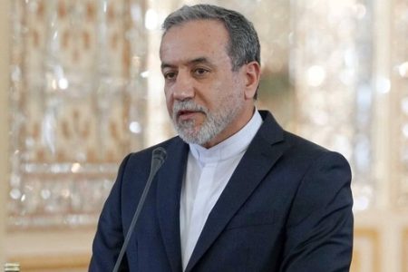 آمریکا صراحتا خود را از این درگیری کنار بکشد