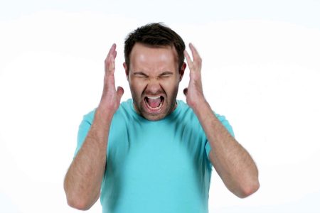 چت‌بات‌های درمانگر؛ آغوش گرمی که به انزوای سرد می‌کشاند!